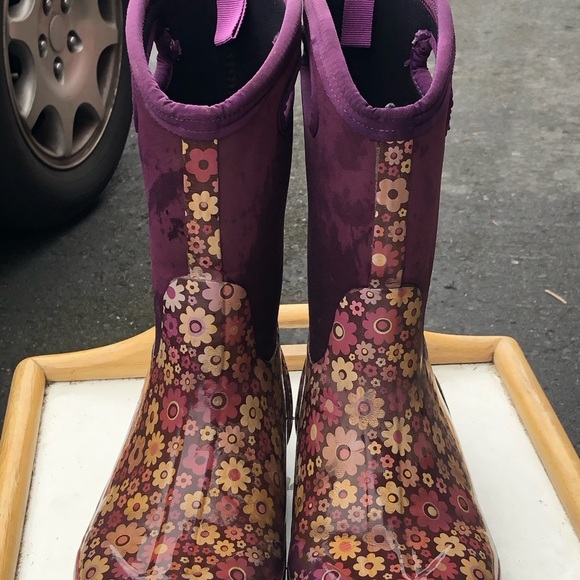 Bogs Classic High Daisy Love Me Purple Kids Waterproof -30 Deg F Boots Size 39/6 - Picture 2 of 11